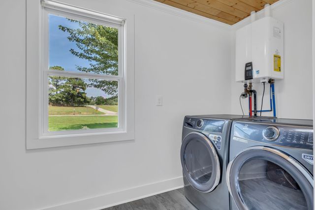 317 Jack Porter Rd, Lafayette, TN 37083