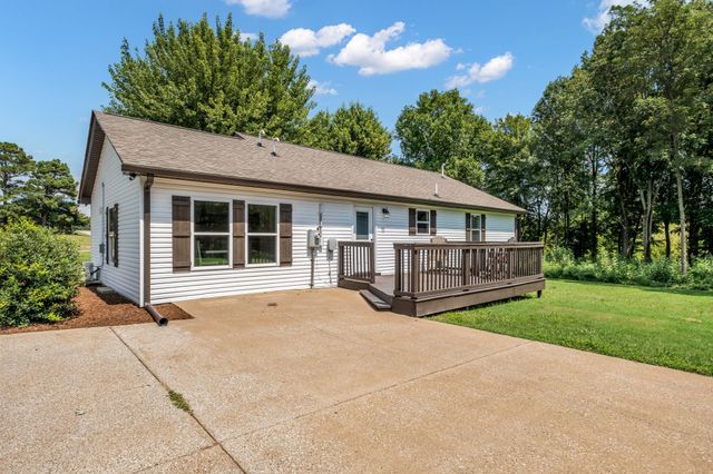 317 Jack Porter Rd, Lafayette, TN 37083
