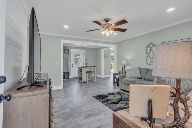 317 Jack Porter Rd, Lafayette, TN 37083