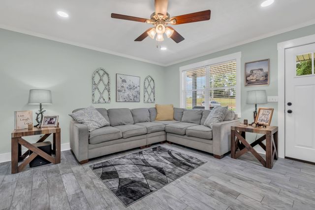 317 Jack Porter Rd, Lafayette, TN 37083