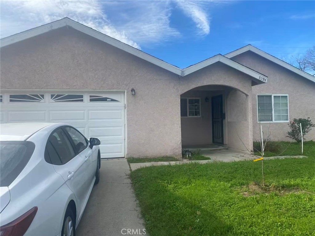5294 Yosemite, San Bernardino, CA 92407