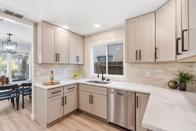 2915 Wiese Way, Sacramento, CA 95833