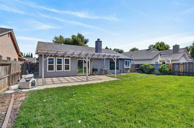 2915 Wiese Way, Sacramento, CA 95833