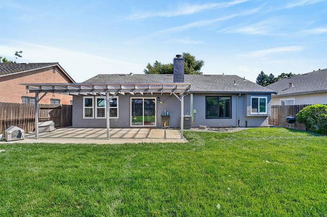 2915 Wiese Way, Sacramento, CA 95833