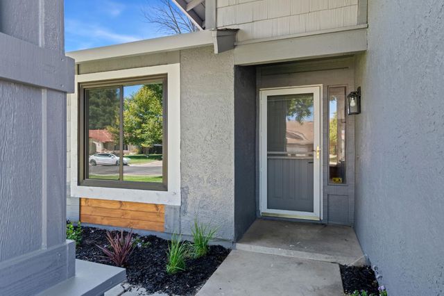 2915 Wiese Way, Sacramento, CA 95833