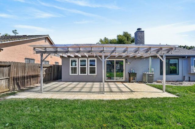 2915 Wiese Way, Sacramento, CA 95833