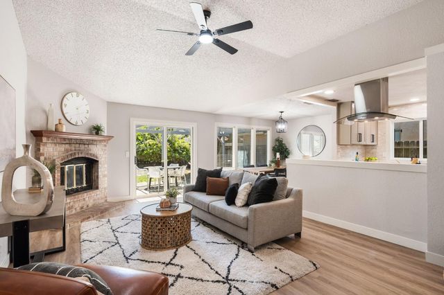 2915 Wiese Way, Sacramento, CA 95833