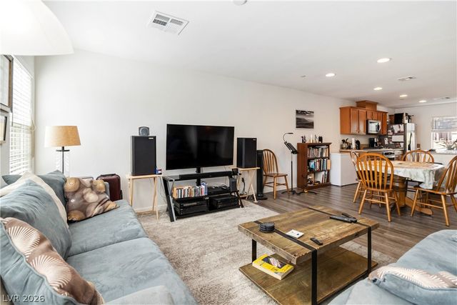 10013 Sable Point Street, Las Vegas, NV 89178