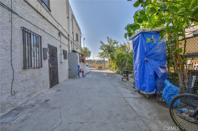 5135 Avalon, Los Angeles, CA 90011