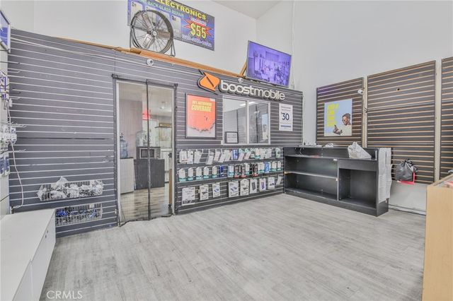 5135 Avalon, Los Angeles, CA 90011