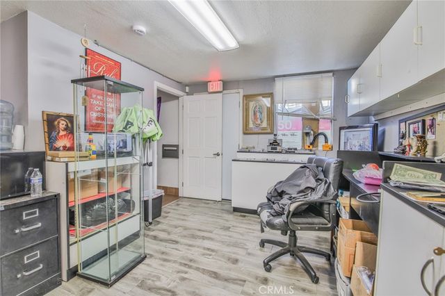 5135 Avalon, Los Angeles, CA 90011