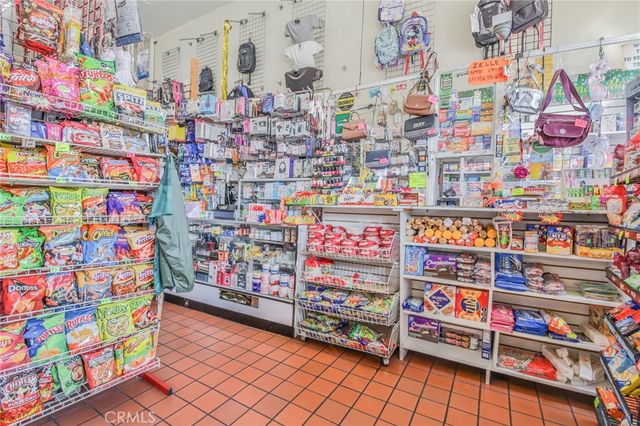 5135 Avalon, Los Angeles, CA 90011