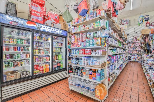5135 Avalon, Los Angeles, CA 90011
