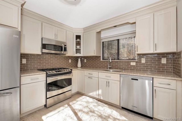 103 Rambling Brook Road, Chappaqua, NY 10514