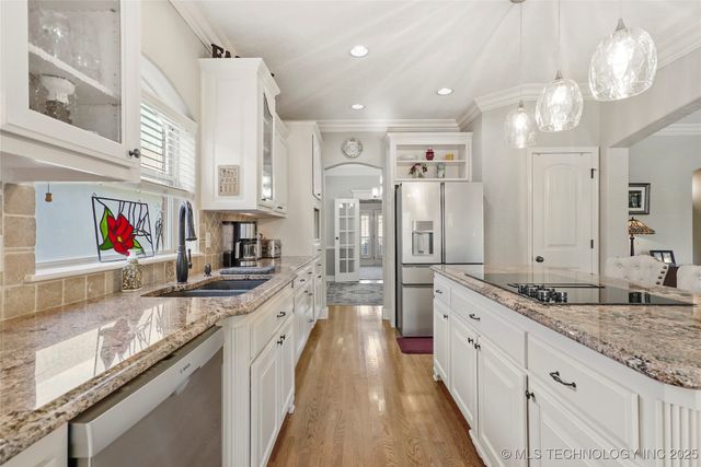 913 E Shreveport Street, Broken Arrow, OK 74011