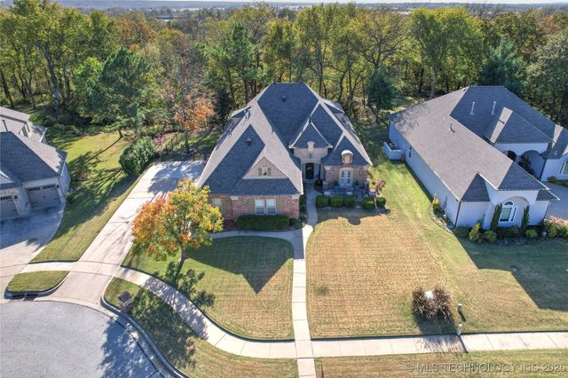 913 E Shreveport Street, Broken Arrow, OK 74011