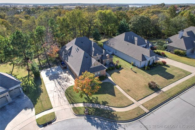 913 E Shreveport Street, Broken Arrow, OK 74011