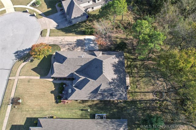 913 E Shreveport Street, Broken Arrow, OK 74011