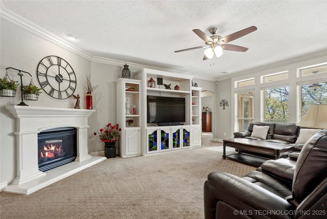 913 E Shreveport Street, Broken Arrow, OK 74011