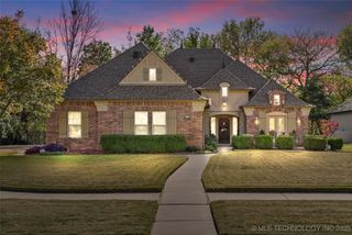 913 E Shreveport Street, Broken Arrow, OK 74011