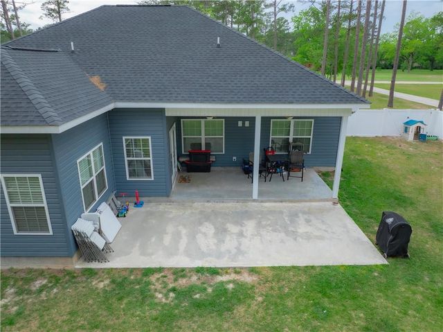 6714 Mamies Drive, Blackshear, GA 31516