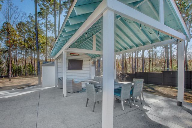 421 Bowstring Drive, Huger, SC 29450