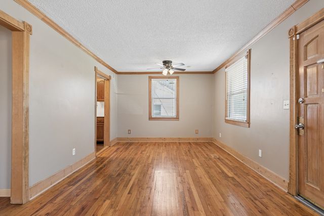 2133 Rosemary Ln, Nashville, TN 37210