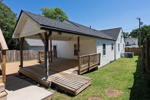 2133 Rosemary Ln, Nashville, TN 37210