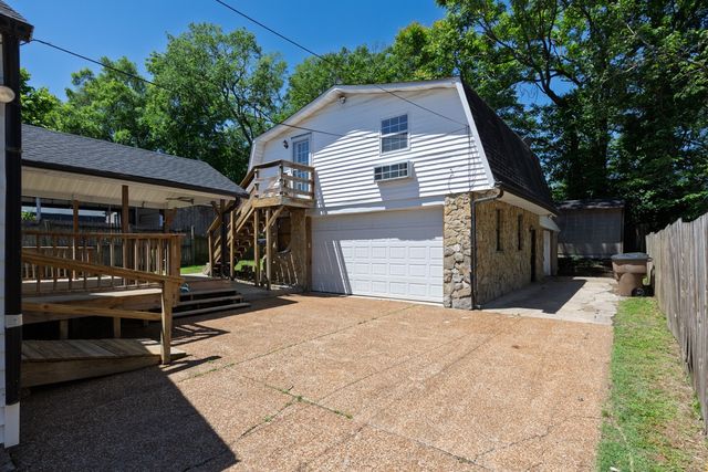 2133 Rosemary Ln, Nashville, TN 37210