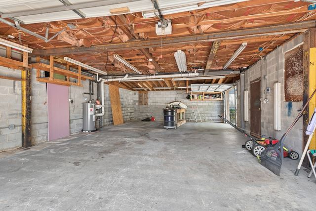 2133 Rosemary Ln, Nashville, TN 37210