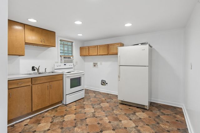 2133 Rosemary Ln, Nashville, TN 37210