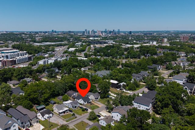 2133 Rosemary Ln, Nashville, TN 37210