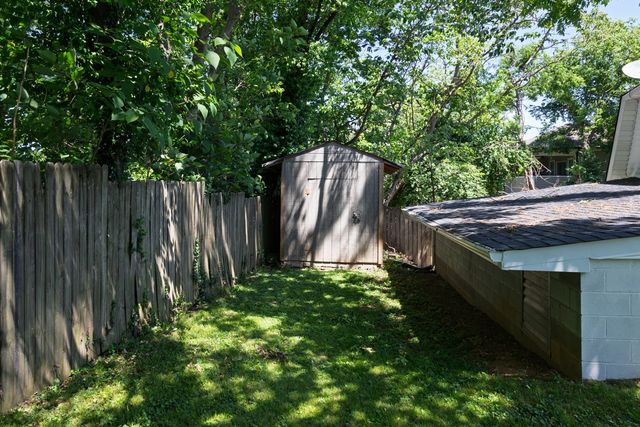 2133 Rosemary Ln, Nashville, TN 37210
