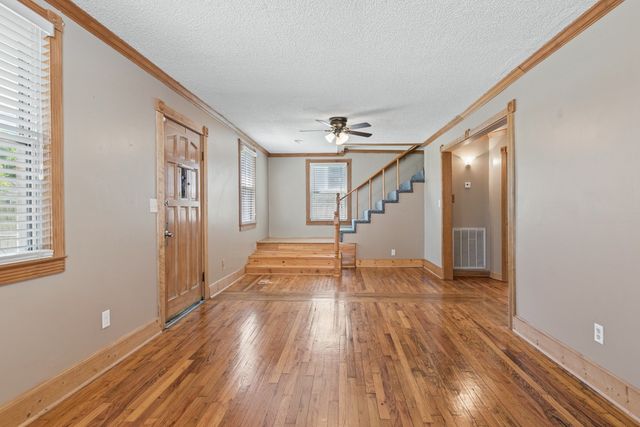 2133 Rosemary Ln, Nashville, TN 37210