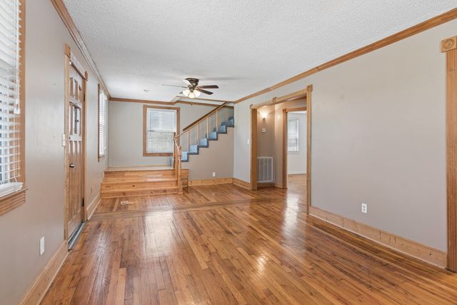2133 Rosemary Ln, Nashville, TN 37210