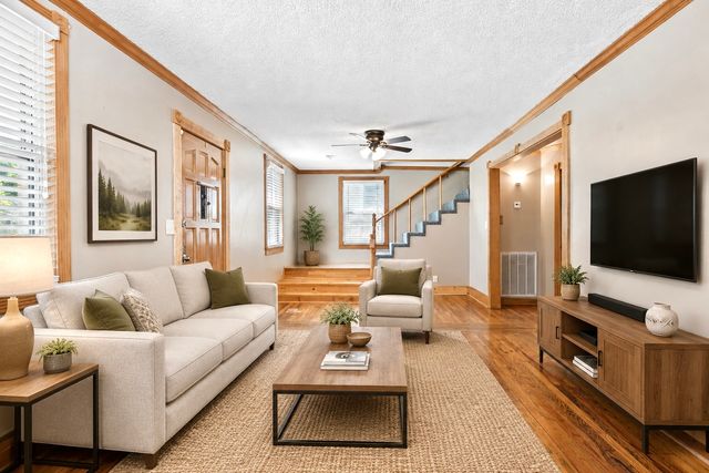 2133 Rosemary Ln, Nashville, TN 37210