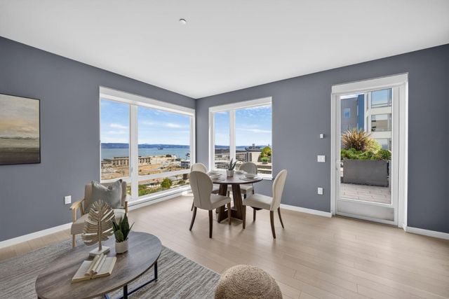 52 Innes Court 202, San Francisco, CA 94124