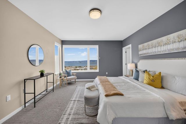 52 Innes Court 202, San Francisco, CA 94124