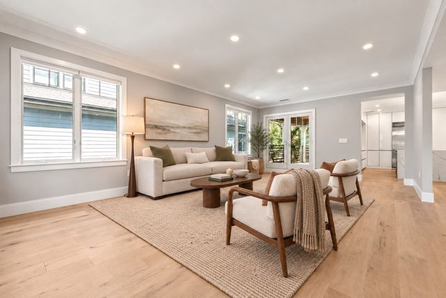 78-80 Verndale 80, Brookline, MA 02446