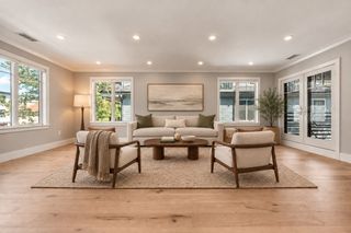 78-80 Verndale 80, Brookline, MA 02446