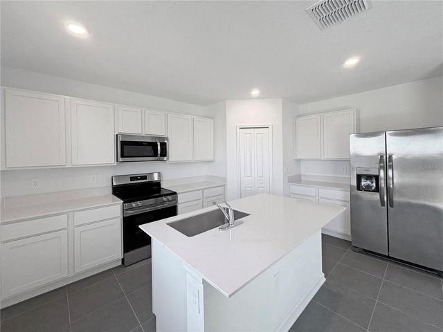 4810 KATRINA DRIVE, Haines City, FL 33844