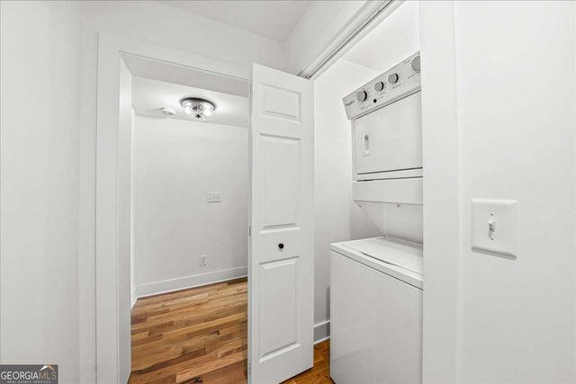 1875 Ravenwood Way NE, Atlanta, GA 30329