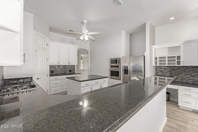 1912 E SCHOONER Court, Gilbert, AZ 85234