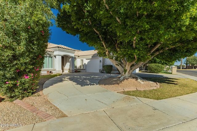 1912 E SCHOONER Court, Gilbert, AZ 85234