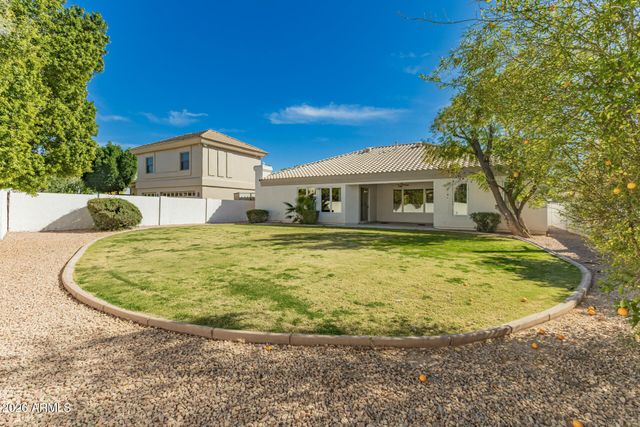 1912 E SCHOONER Court, Gilbert, AZ 85234