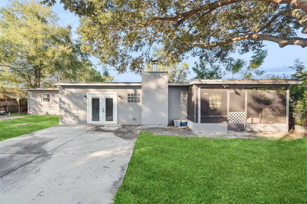 Image 38 of property listing at 6322 APPIAN WAY, Orlando, FL 32807