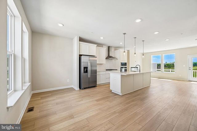 2109 PEACE LILY LN, Frederick, MD 21702
