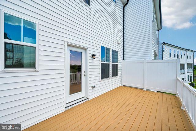 2109 PEACE LILY LN, Frederick, MD 21702
