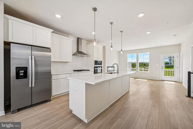 2109 PEACE LILY LN, Frederick, MD 21702