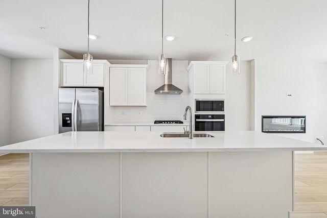 2109 PEACE LILY LN, Frederick, MD 21702